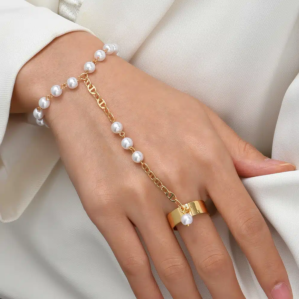 Creative Butterfly Link Chain Bracelet Connected Finger Ring Bangle Bracelets for Women Linked Hand Harness Couple Jewelry Gifts